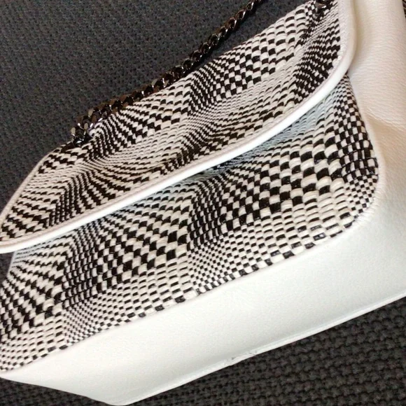 NWOTGS UNICA! FIRENZE ITALY WOVEN LEATHER BICOLOR CROSSBODY CHAIN STRAP BAG - Picture 8 of 12